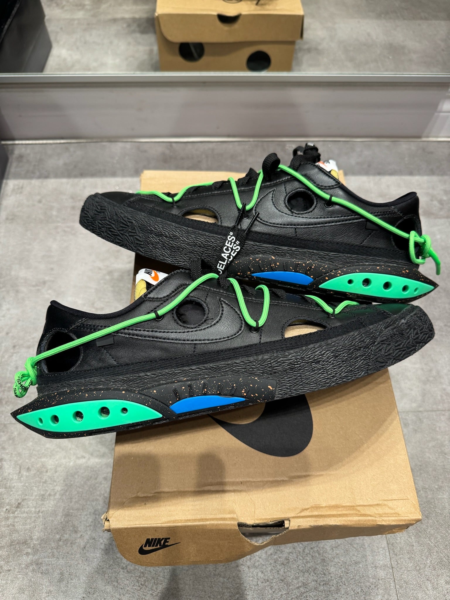 Nike Blazer Low Off-White Black Electro Green (Preowned)