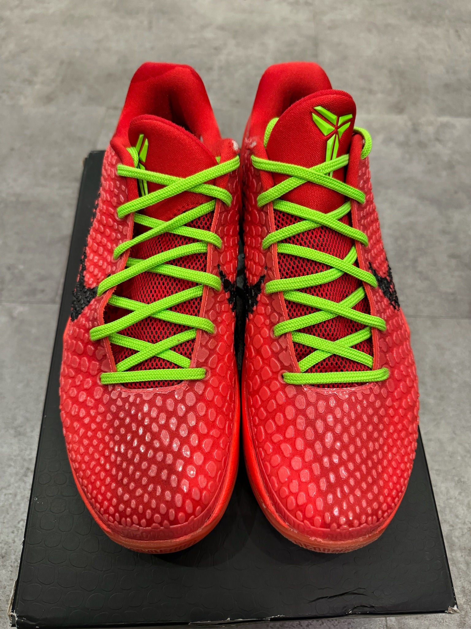 Nike Kobe 6 Protro Reverse Grinch - Pre-Owned Size 8