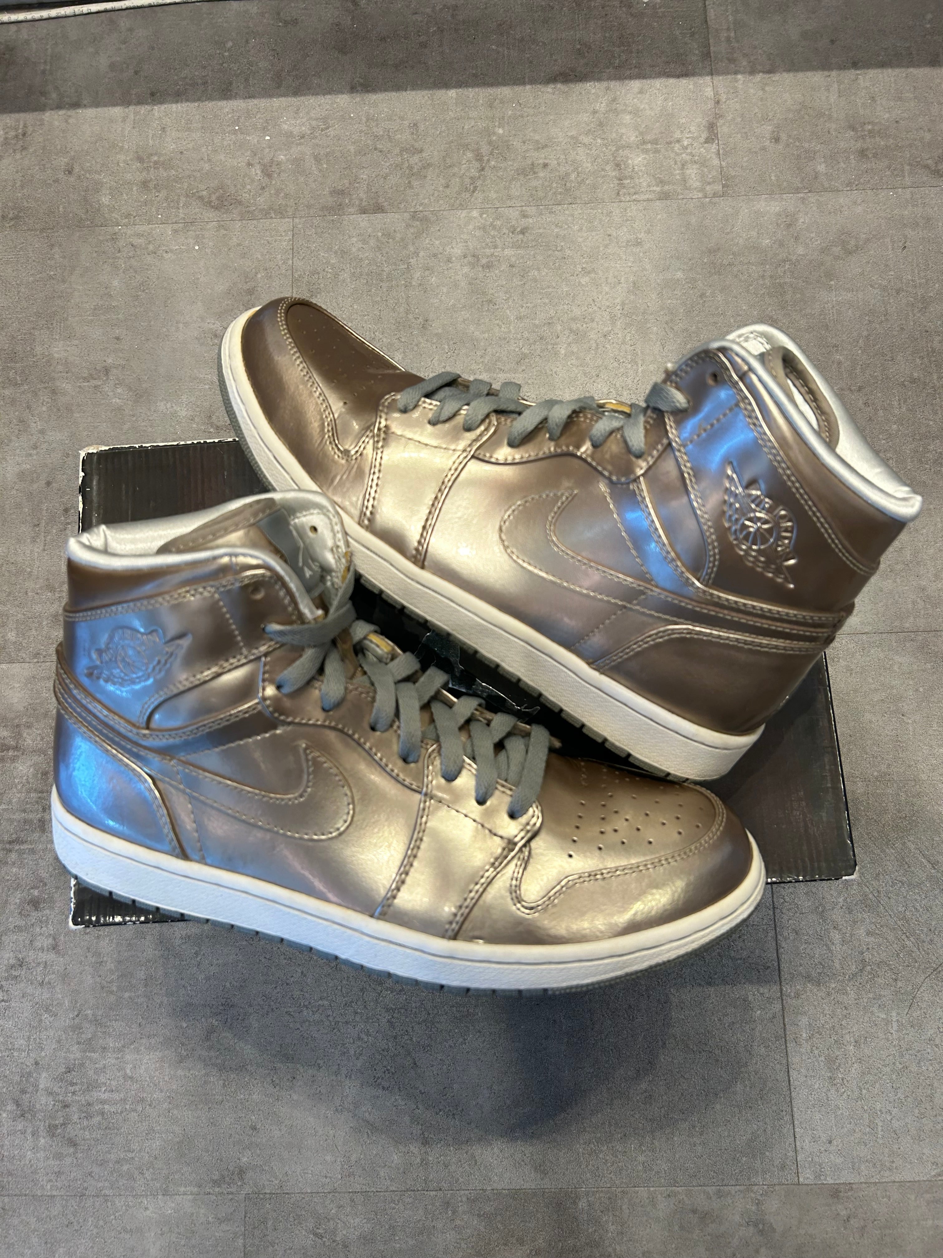 Jordan 1 Retro High Metallic Zinc (Preowned)