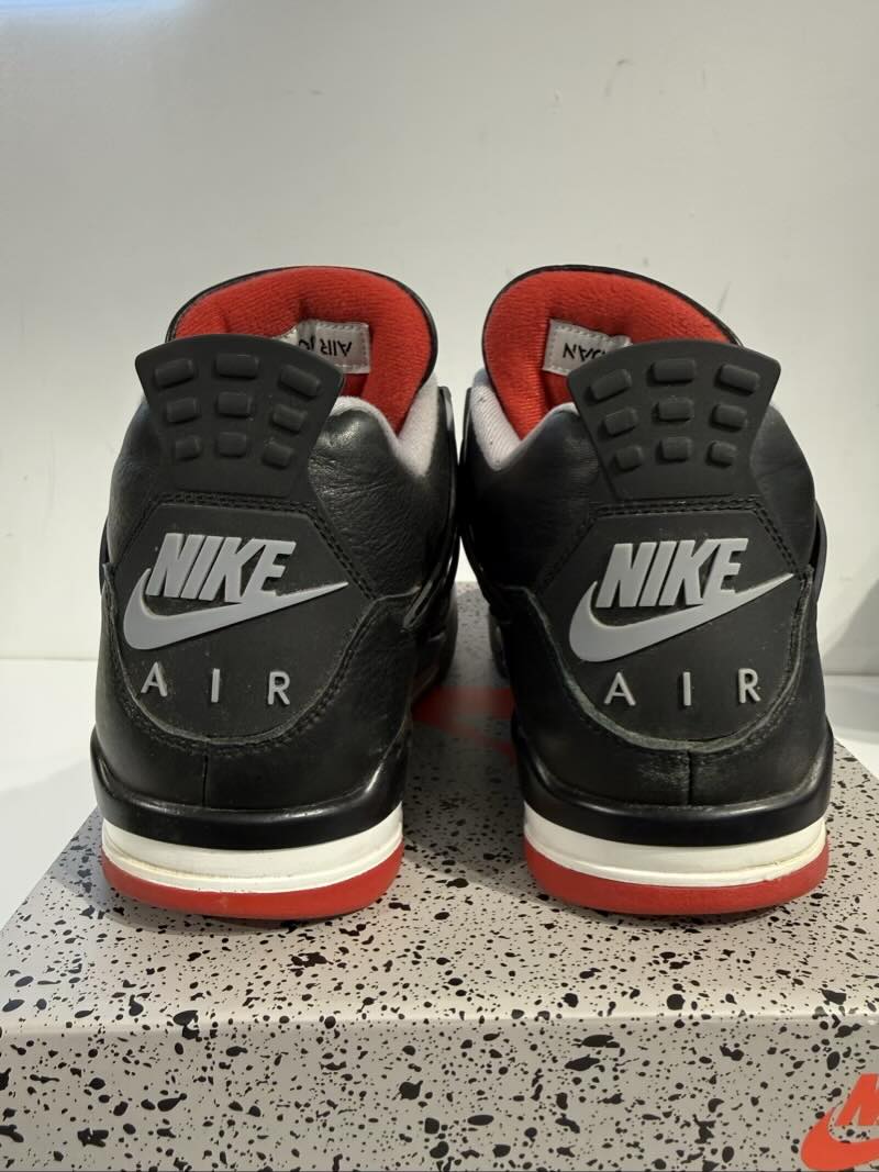 Jordan 4 Retro Bred Reimagined - Pre-Owned Size 8.5