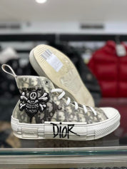 Dior B23 High DIor Oblique Shawn Bee Embroidery Patch - Pre-Owned Size 38 (No Original Box)