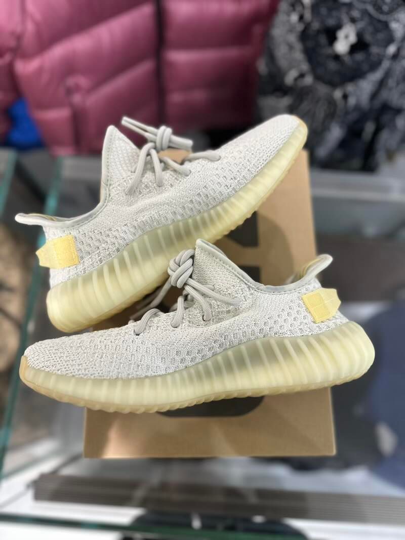 adidas Yeezy Boost 350 V2 Light, pre-owned, US Men's 7.5 – photo 6 of 7