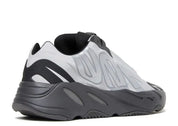 Adidas Yeezy Boost 700 MNVN Metallic, brand new – photo 3 of 4