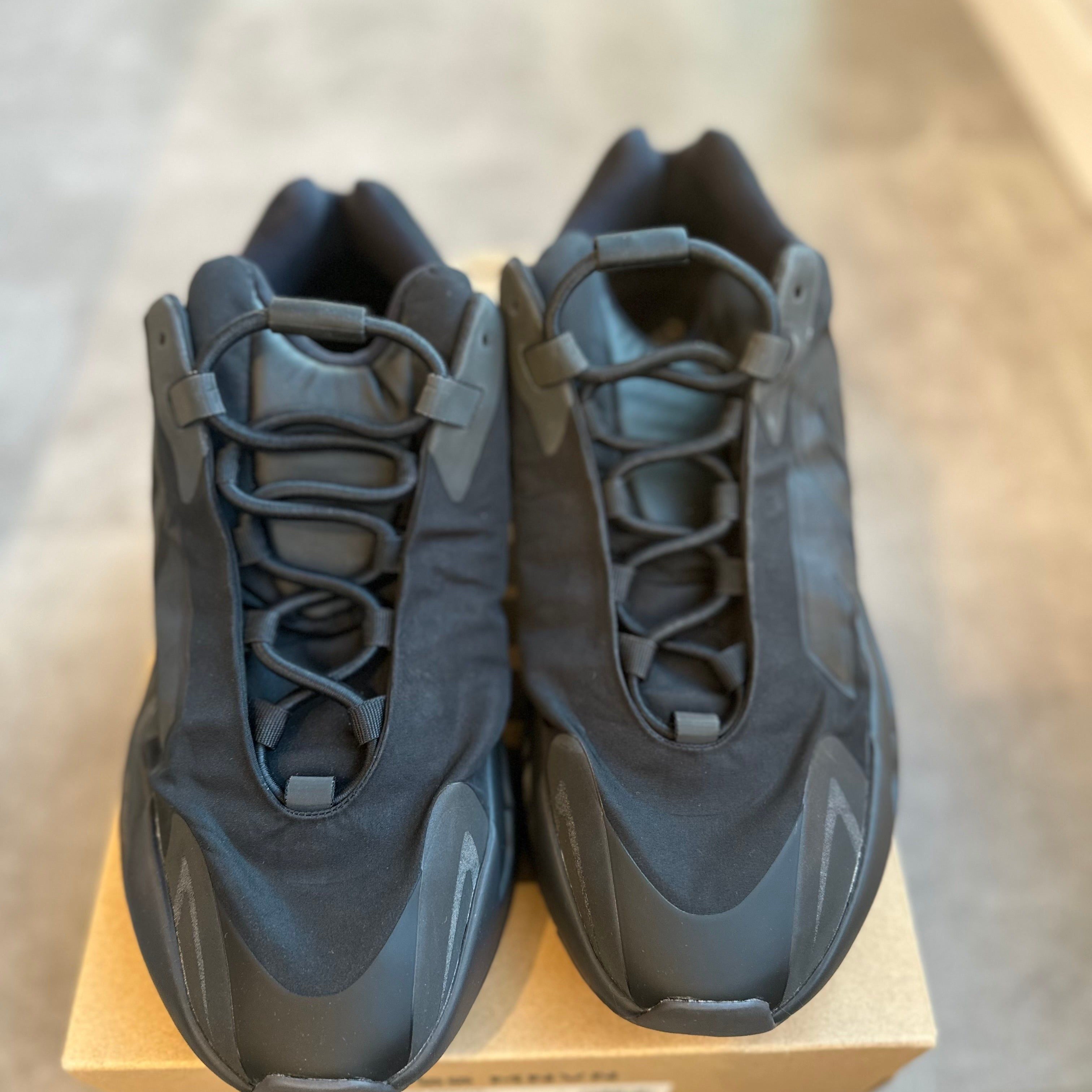 Adidas Yeezy Boost 700 MNVN Triple Black, pre-owned, US Men's 10 – photo 2 of 7