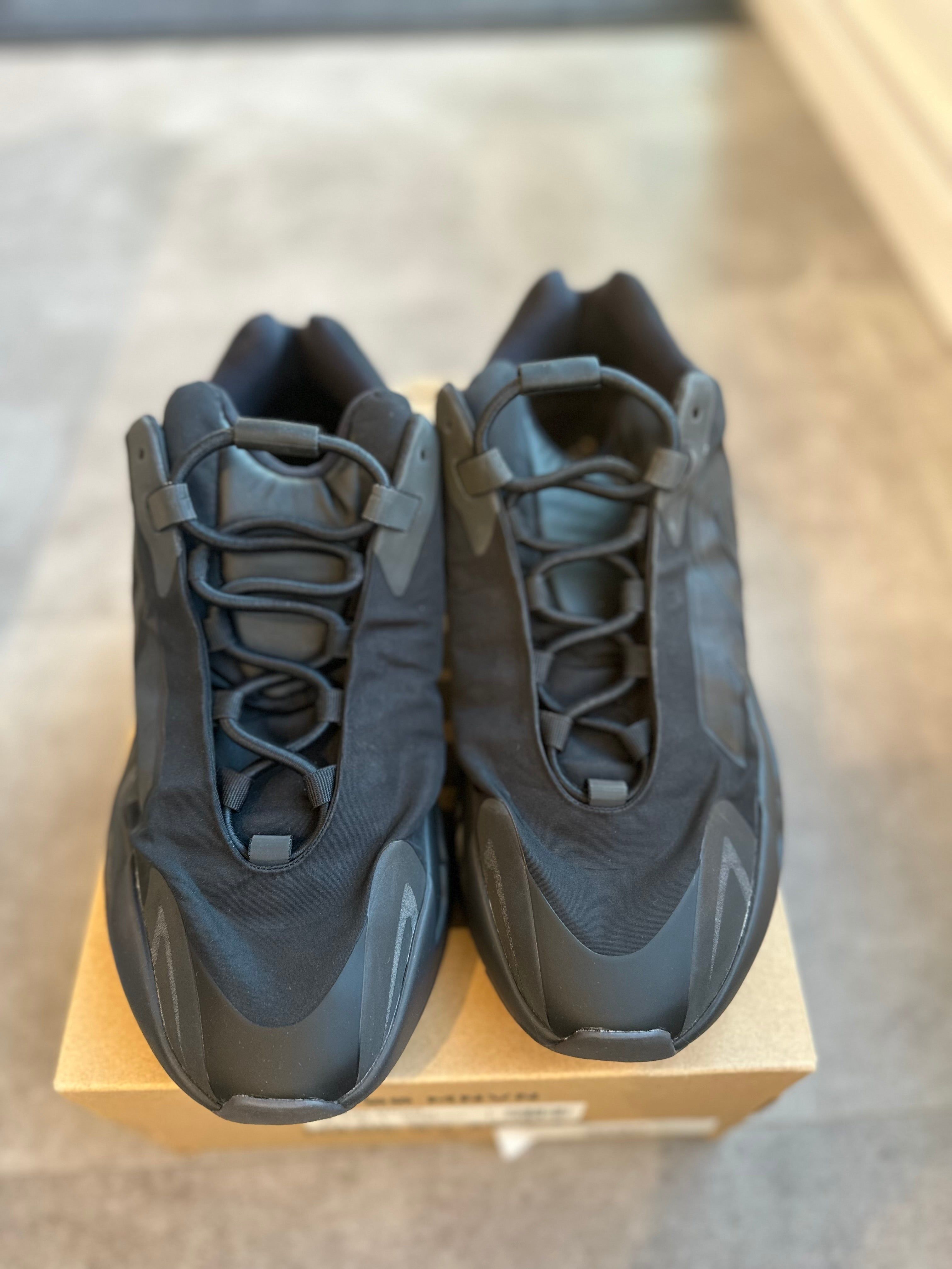Adidas Yeezy Boost 700 MNVN Triple Black, pre-owned, US Men's 10 – photo 2 of 7