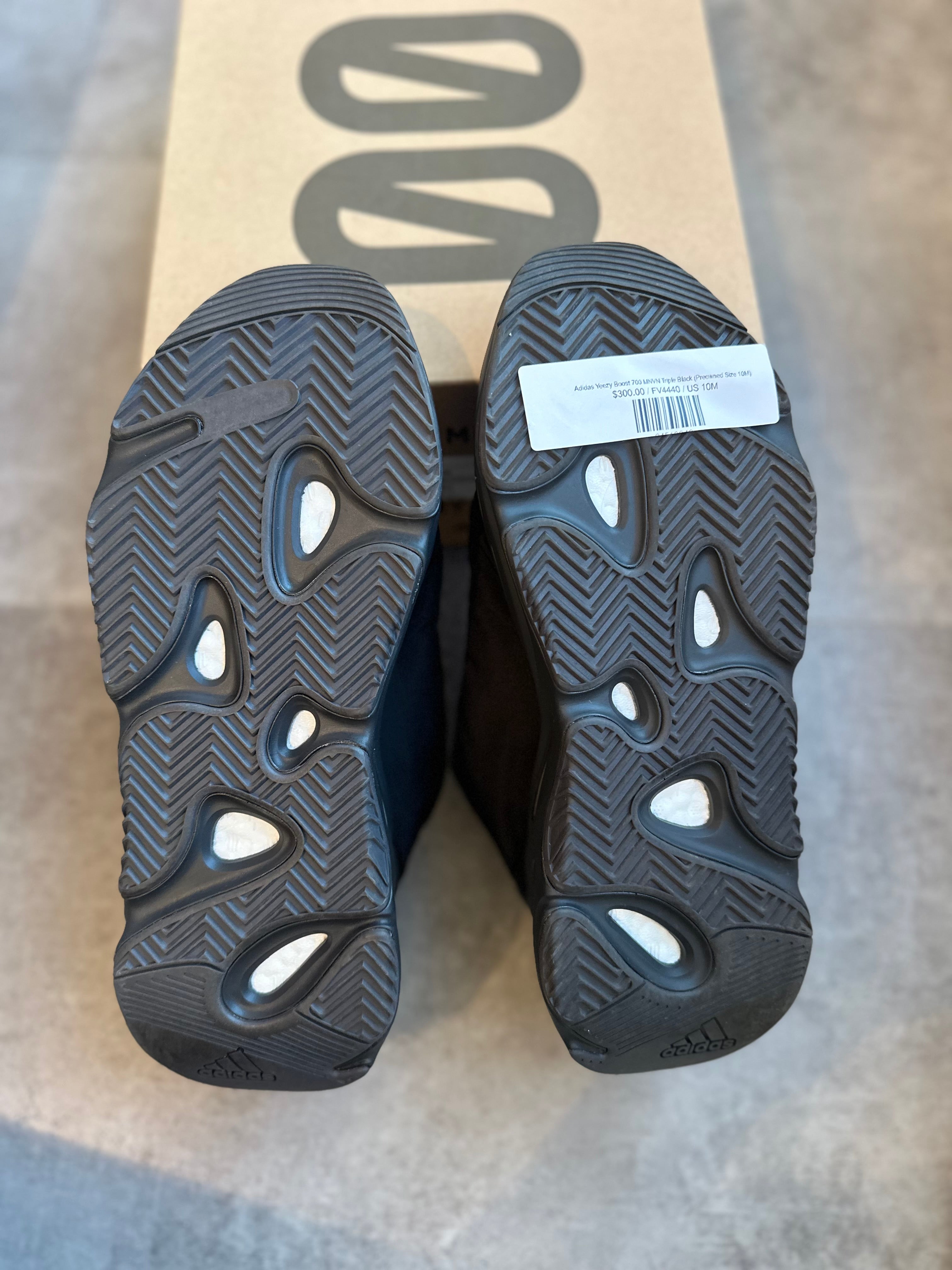 Adidas Yeezy Boost 700 MNVN Triple Black, pre-owned, US Men's 10 – photo 7 of 7