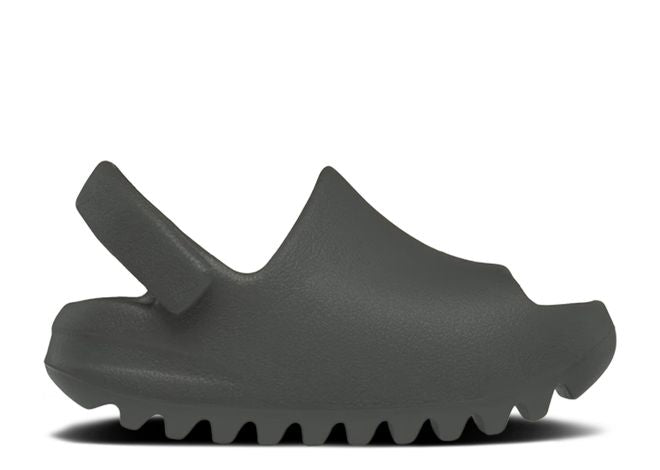 Adidas Yeezy Slide Dark Onyx Infants, brand new