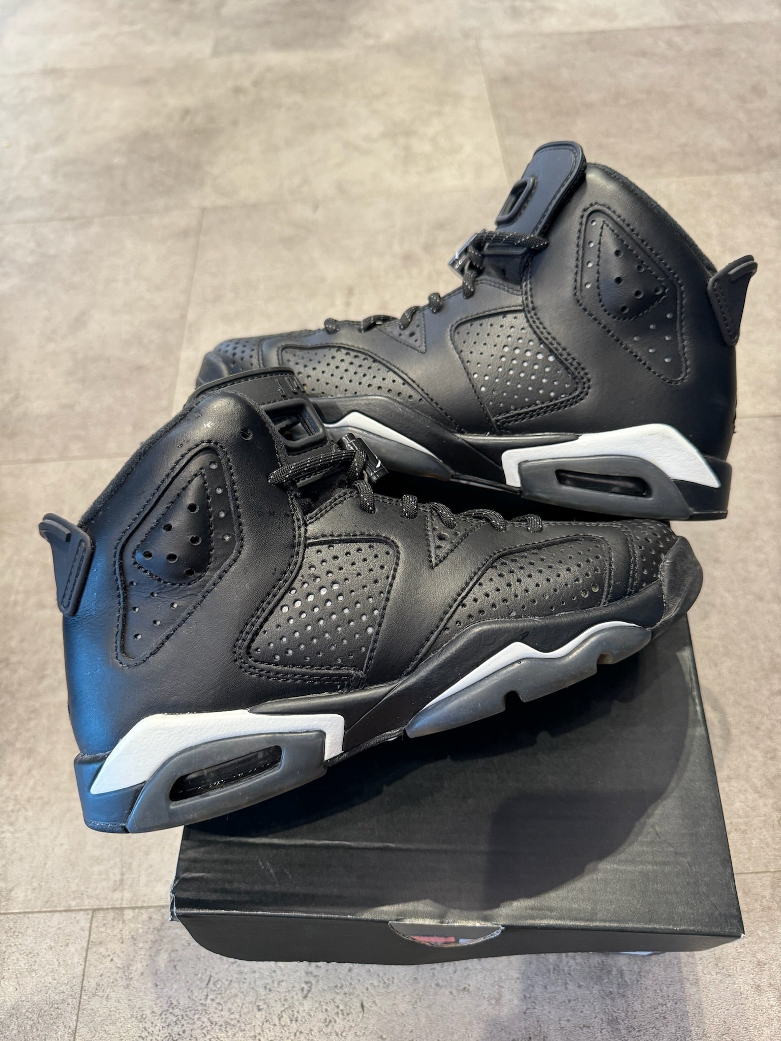 Jordan 6 Retro Black Cat (GS) (Preowned)