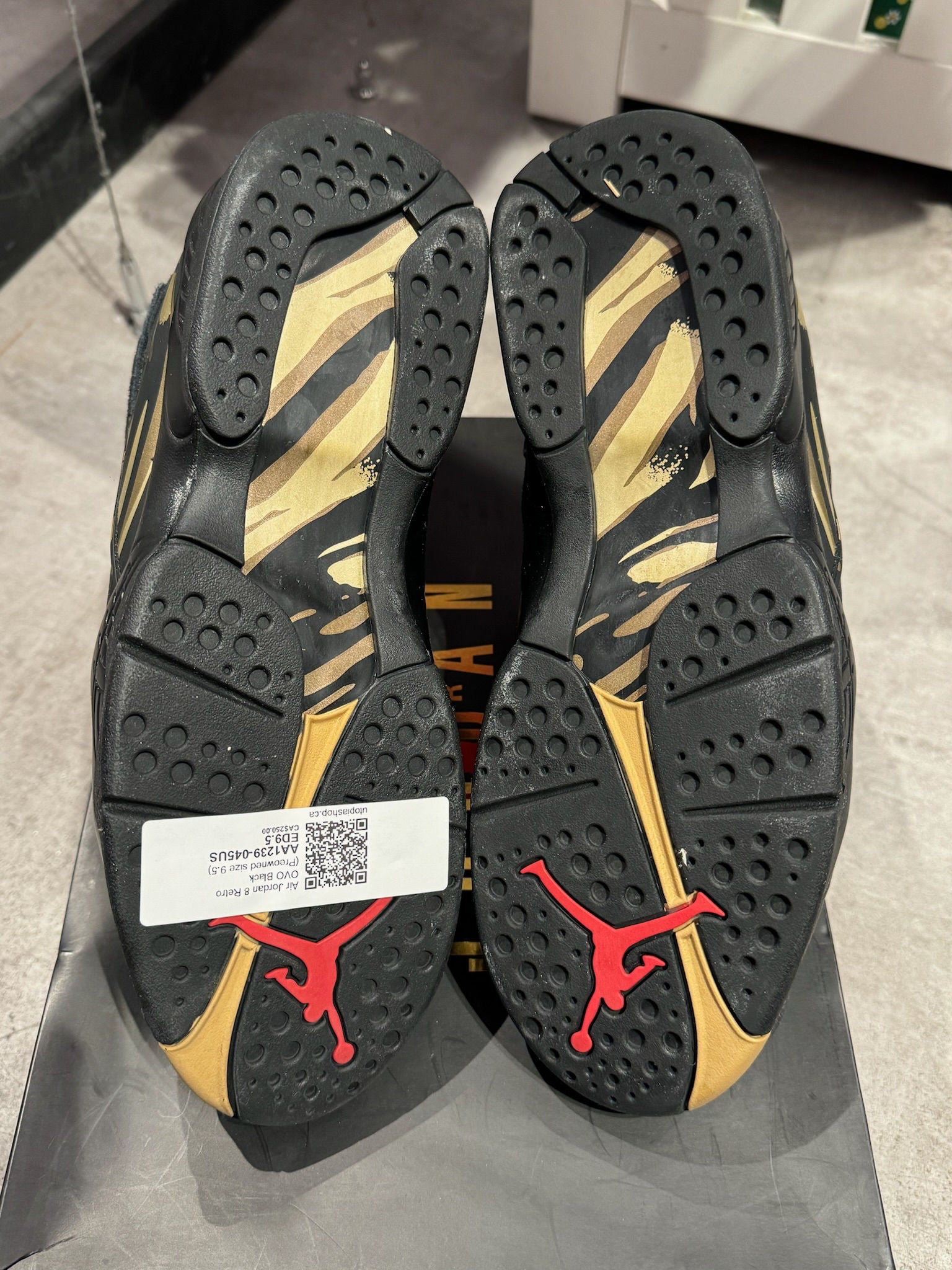 Air Jordan 8 Retro OVO Black, pre-owned, US Men's 9.5 – photo 7 of 7