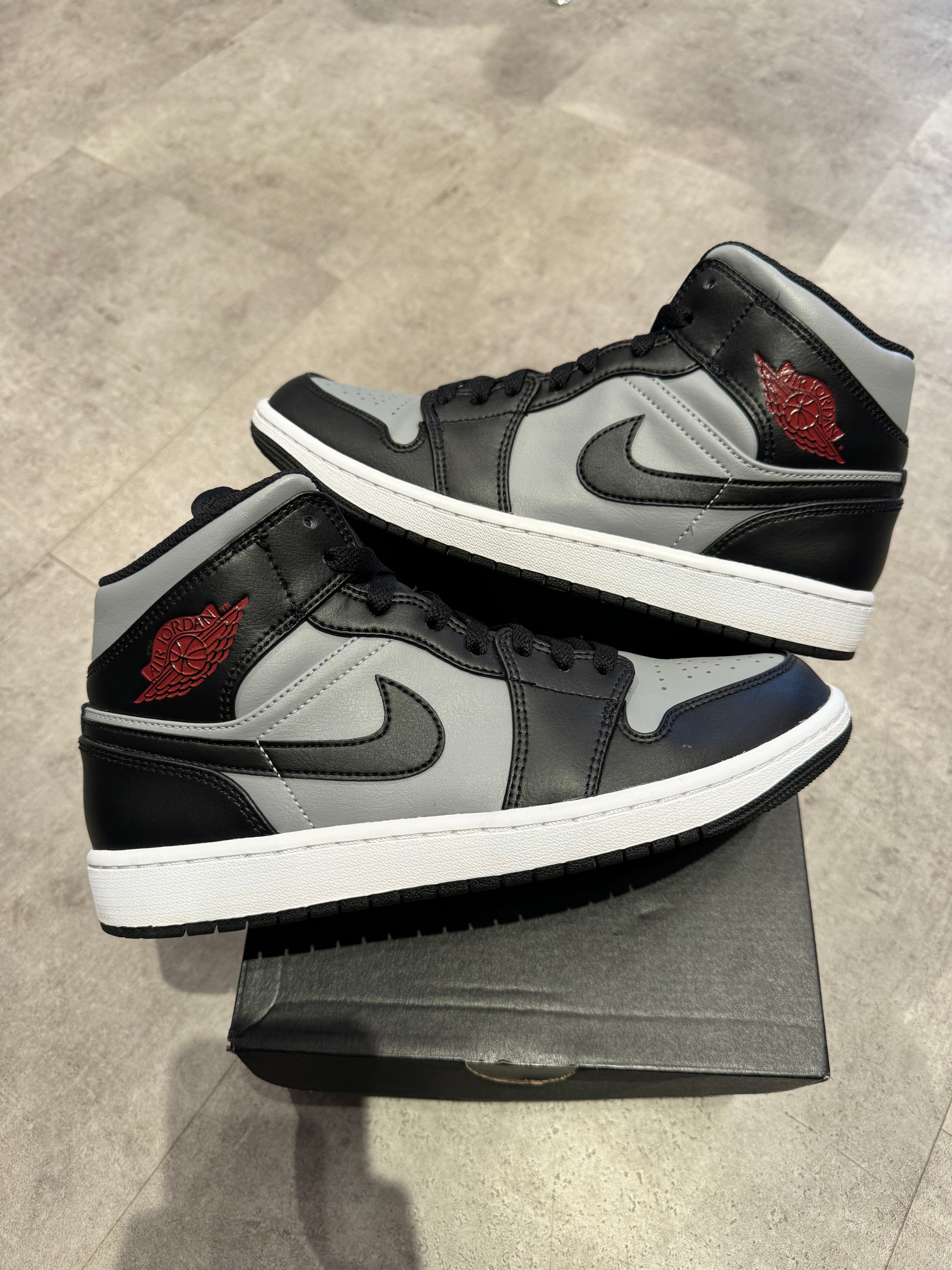 Jordan 1 Mid Shadow Red (Preowned)