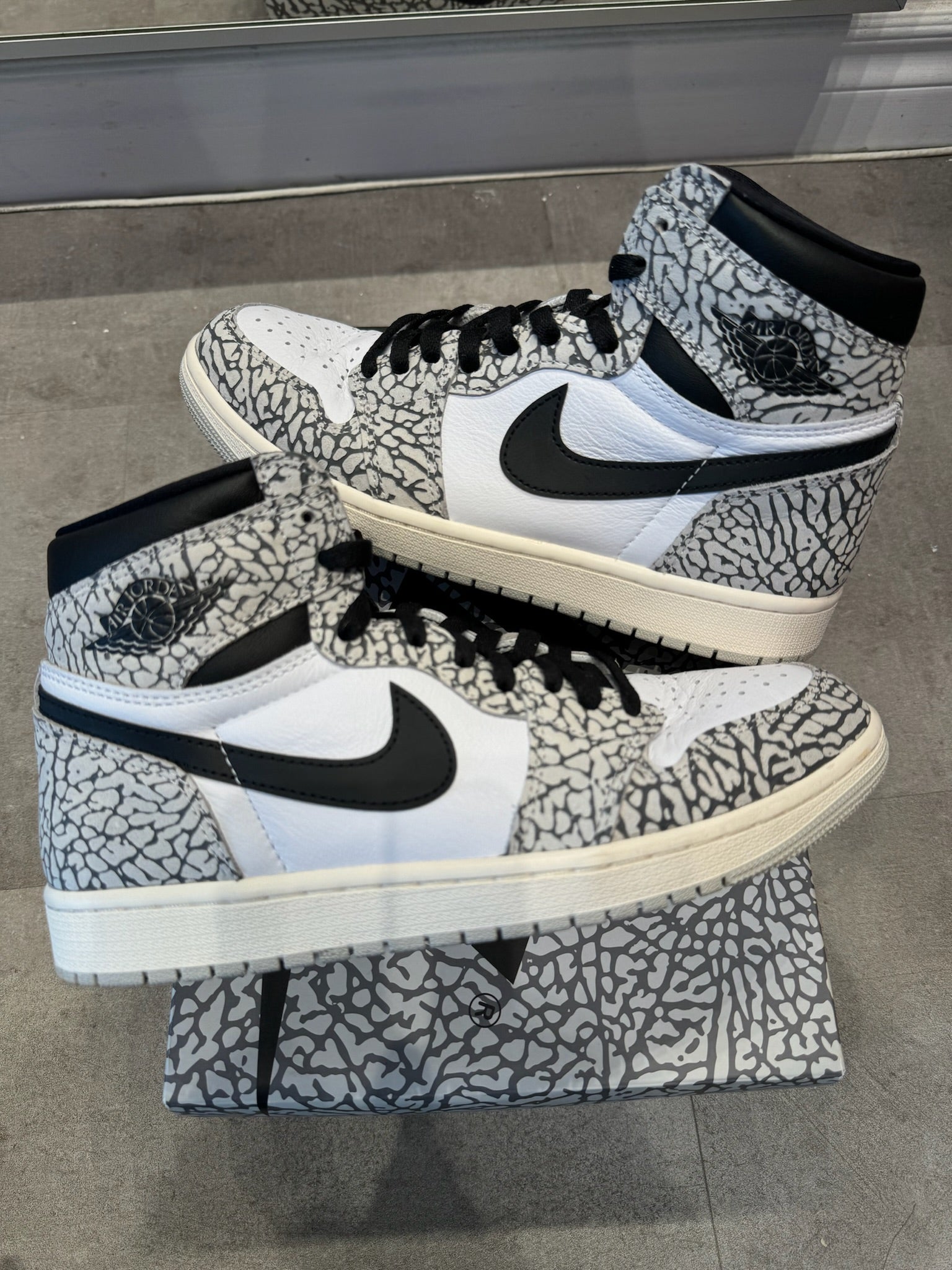 Jordan 1 Retro High White Cement (Preowned Size 9)