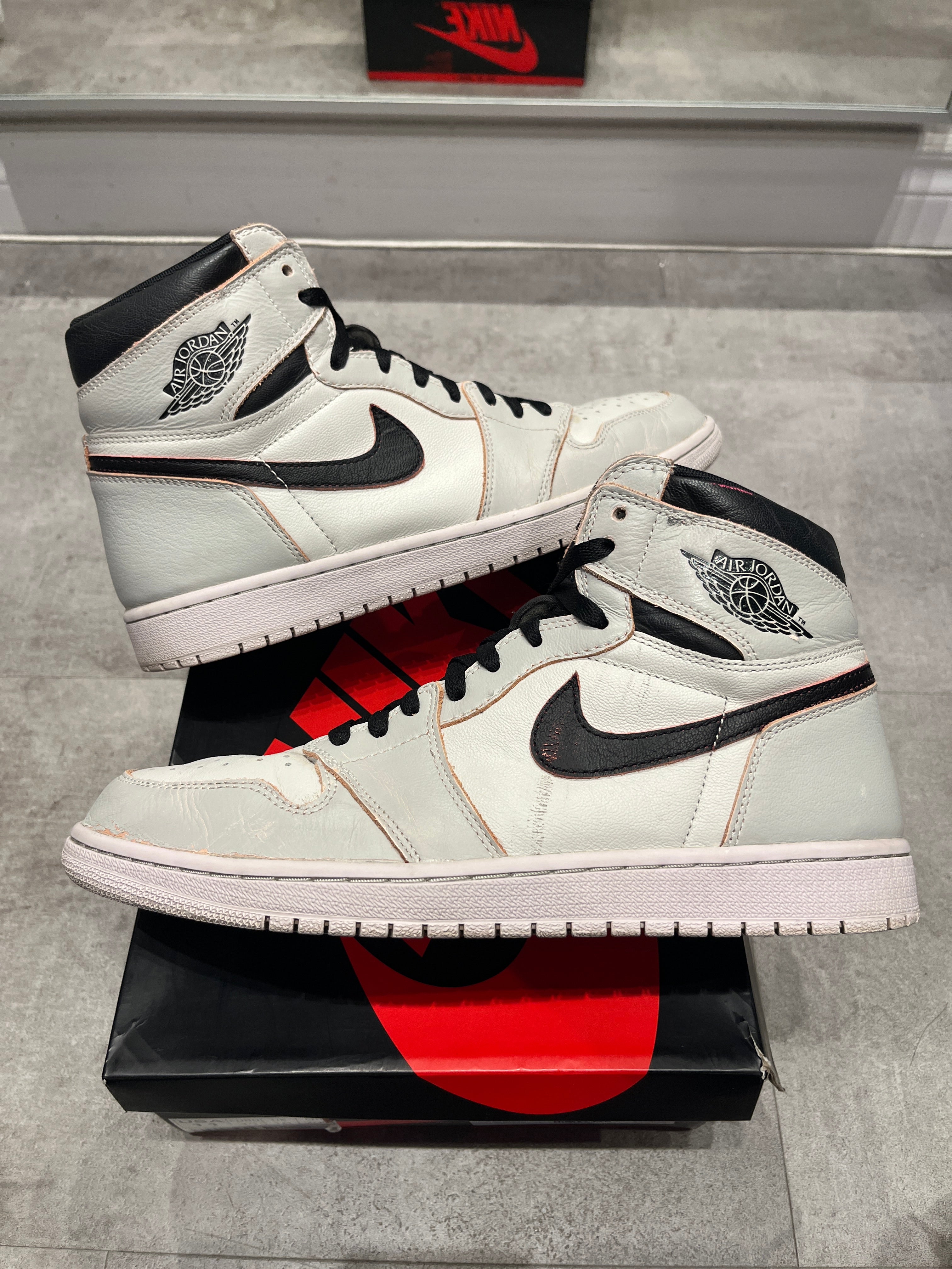 Jordan 1 High OG Defiant SB NYC To Paris (Preowned Size 11)