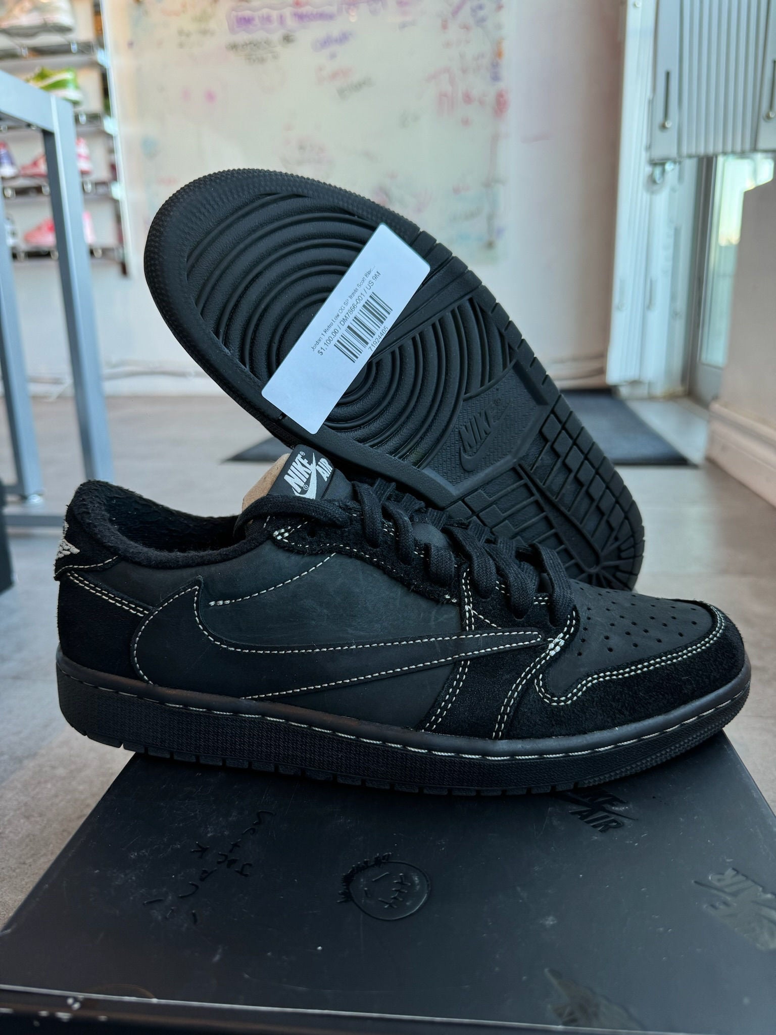 Jordan 1 Retro Low OG SP Travis Scott Black Phantom - Pre-Owned Size 9