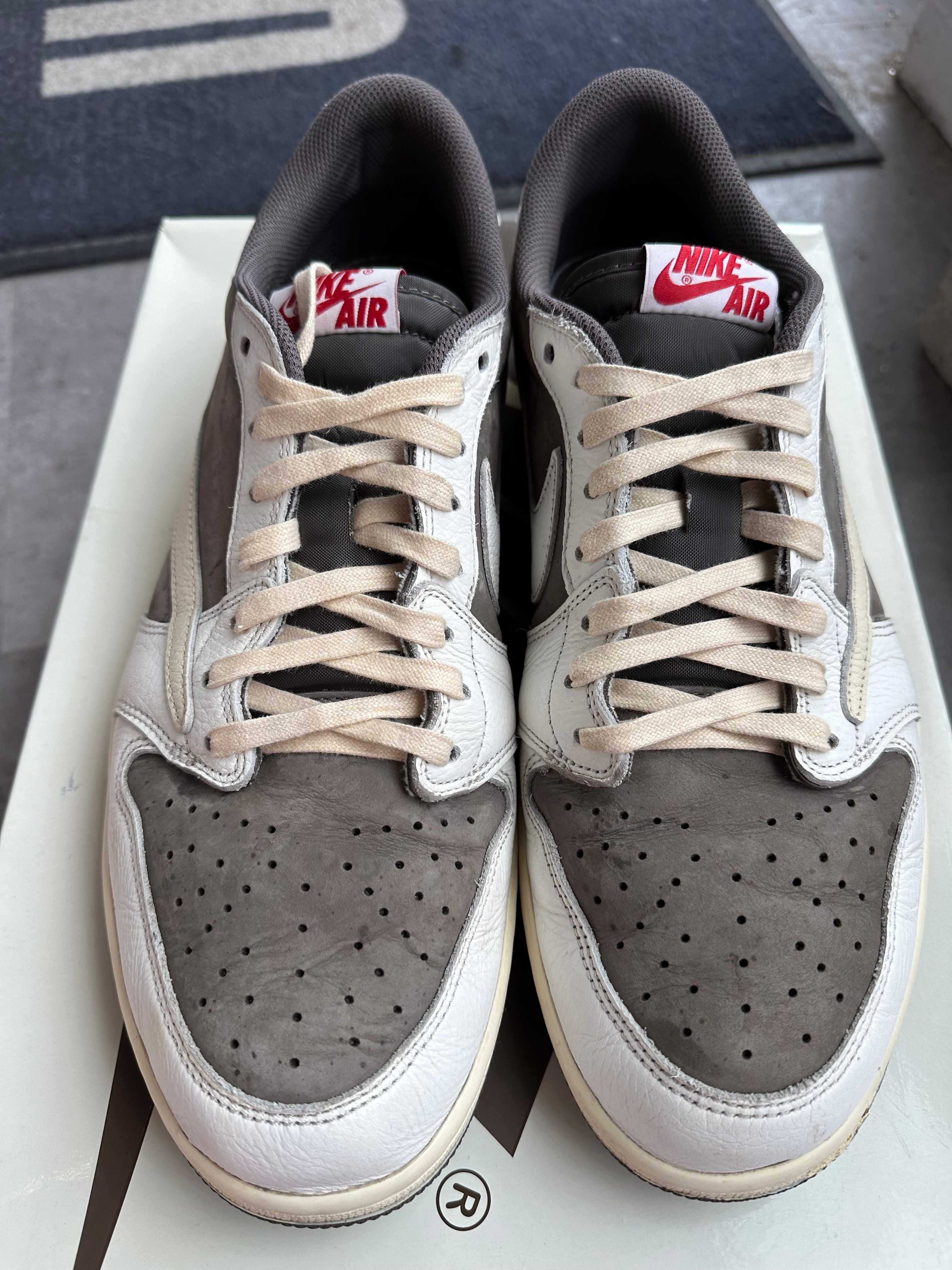 Jordan 1 Retro Low OG SP Travis Scott Reverse Mocha - Pre-Owned Size 13