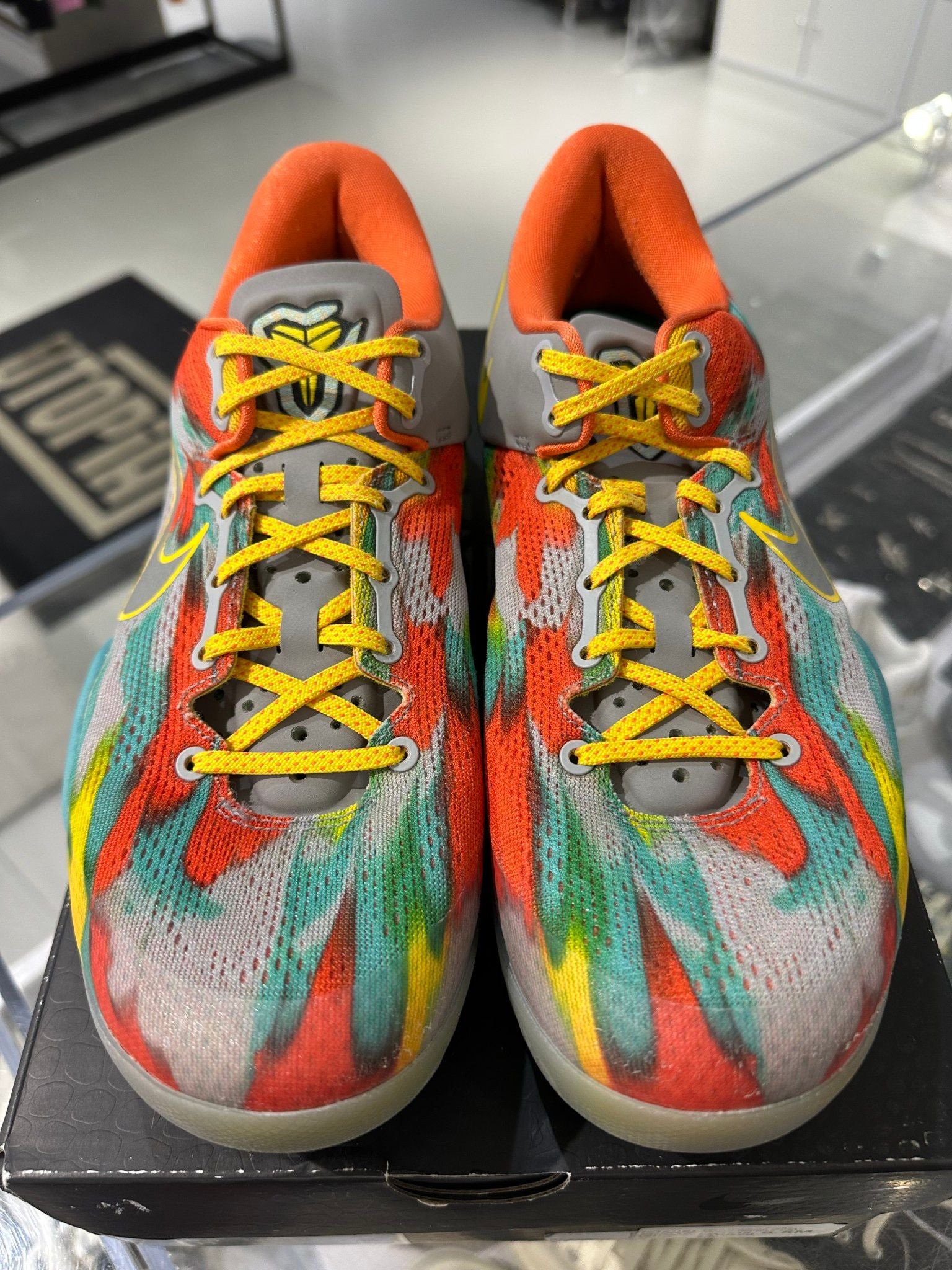 Nike Kobe 8 Protro Venice Beach (2024) - Pre-Owned Size 9.5