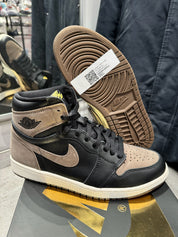 Jordan 1 Retro High OG Palomino - Pre-Owned Size 8.5 (Lightly Used)
