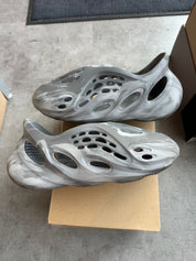 Adidas Yeezy Foam RNNR MX Granite (Preowned size 9) - Pre-Owned