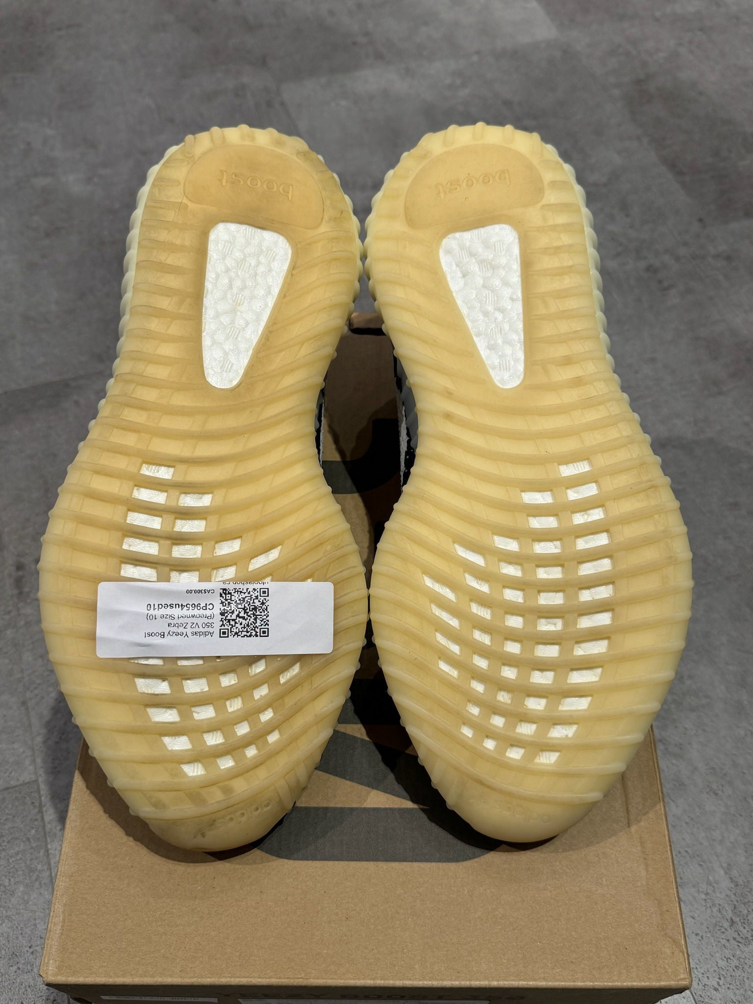 Adidas Yeezy Boost 350 V2 Zebra - Pre-Owned Size 10