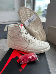 Jordan 1 Retro High OG Sail - Pre-Owned Size 9