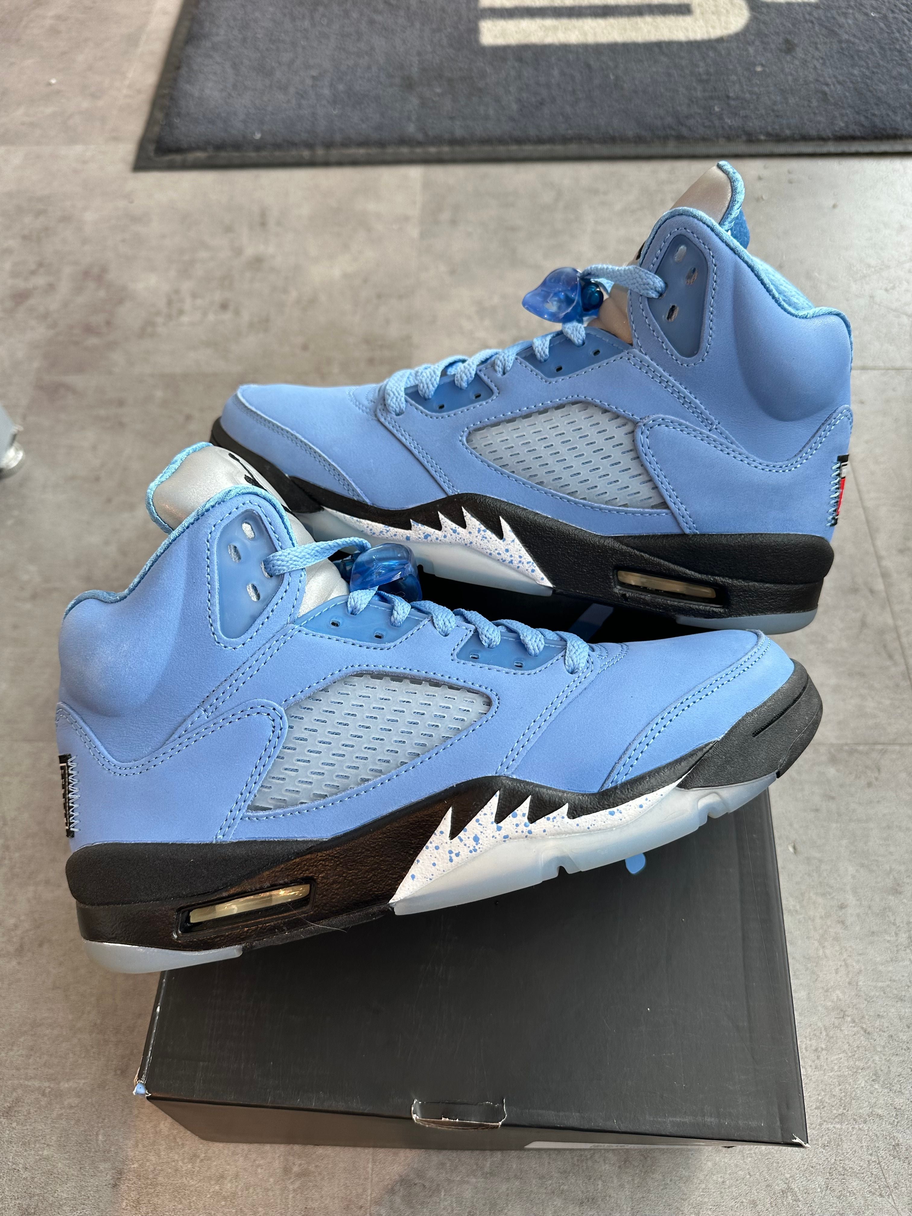 Jordan 5 Retro UNC University Blue - Pre-Owned Size 8