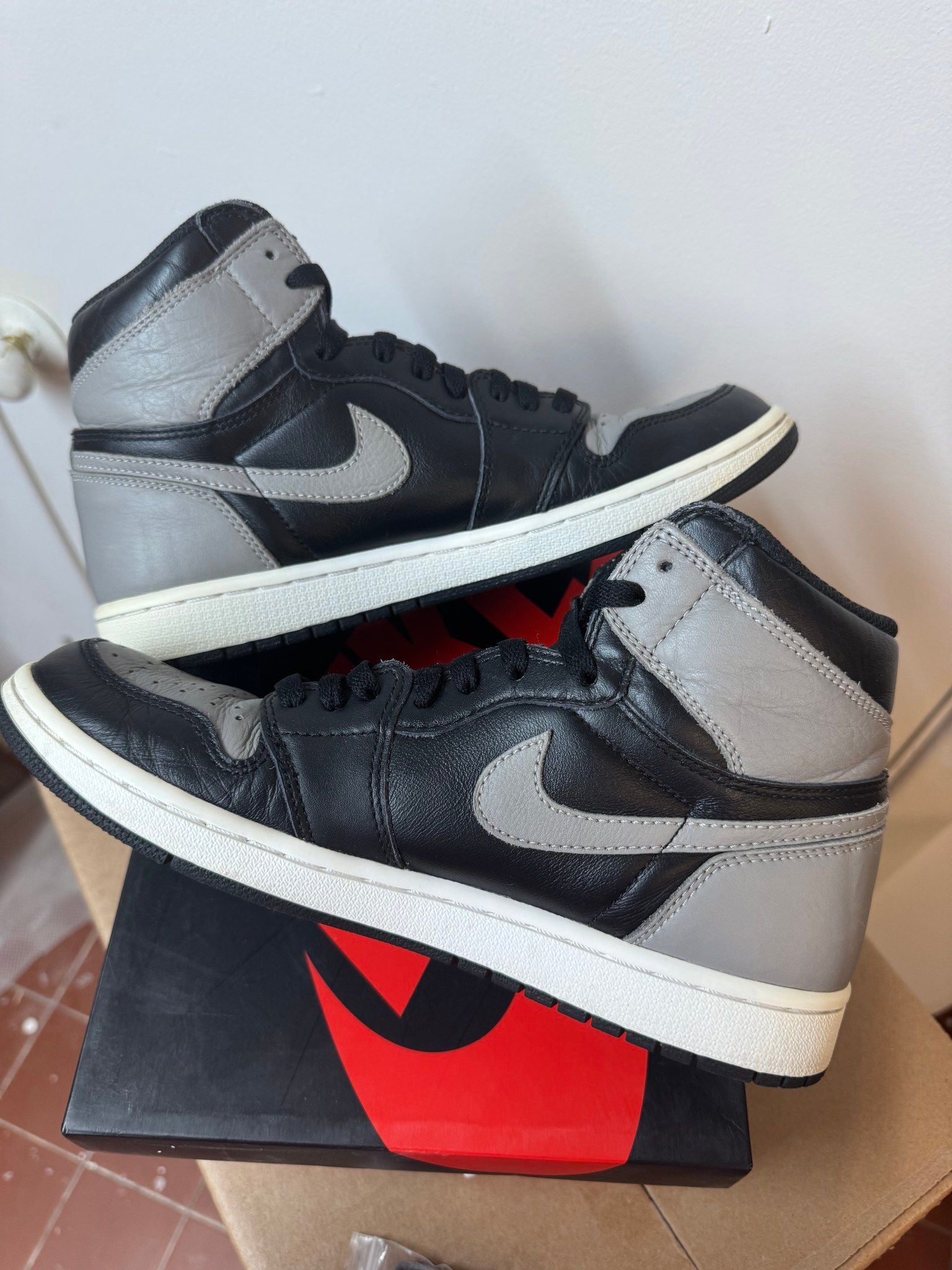Jordan 1 Retro High OG Shadow (2018) - Pre-Owned Size 8.5