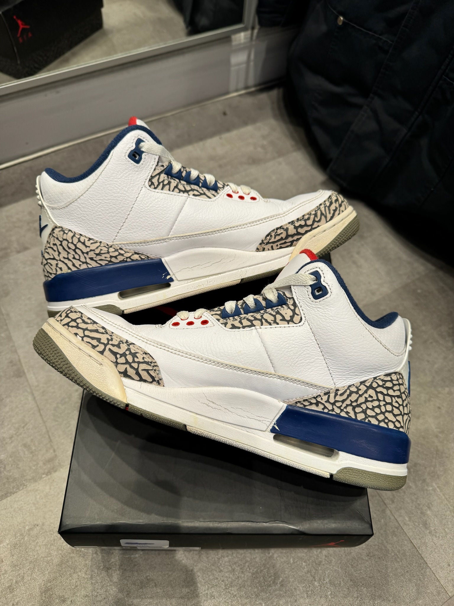 Jordan 3 Retro OG True Blue (2016) - Pre-Owned Size 8.5