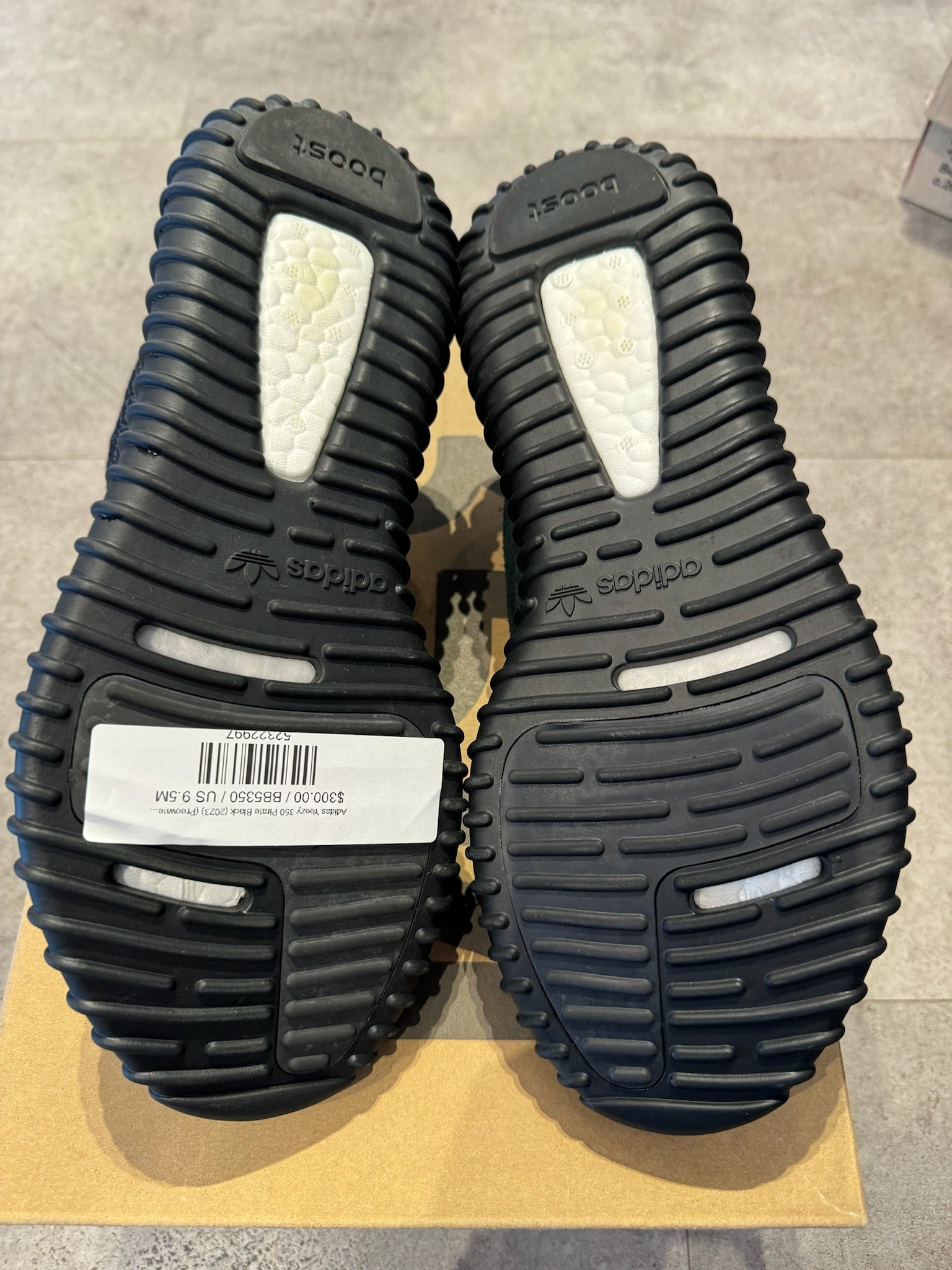 Adidas Yeezy 350 Pirate Black (2023) - Pre-Owned Size 9.5