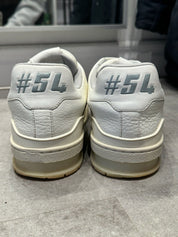 Louis Vuitton Trainer White Grey Signature - Pre-Owned Size 9 (No original box)