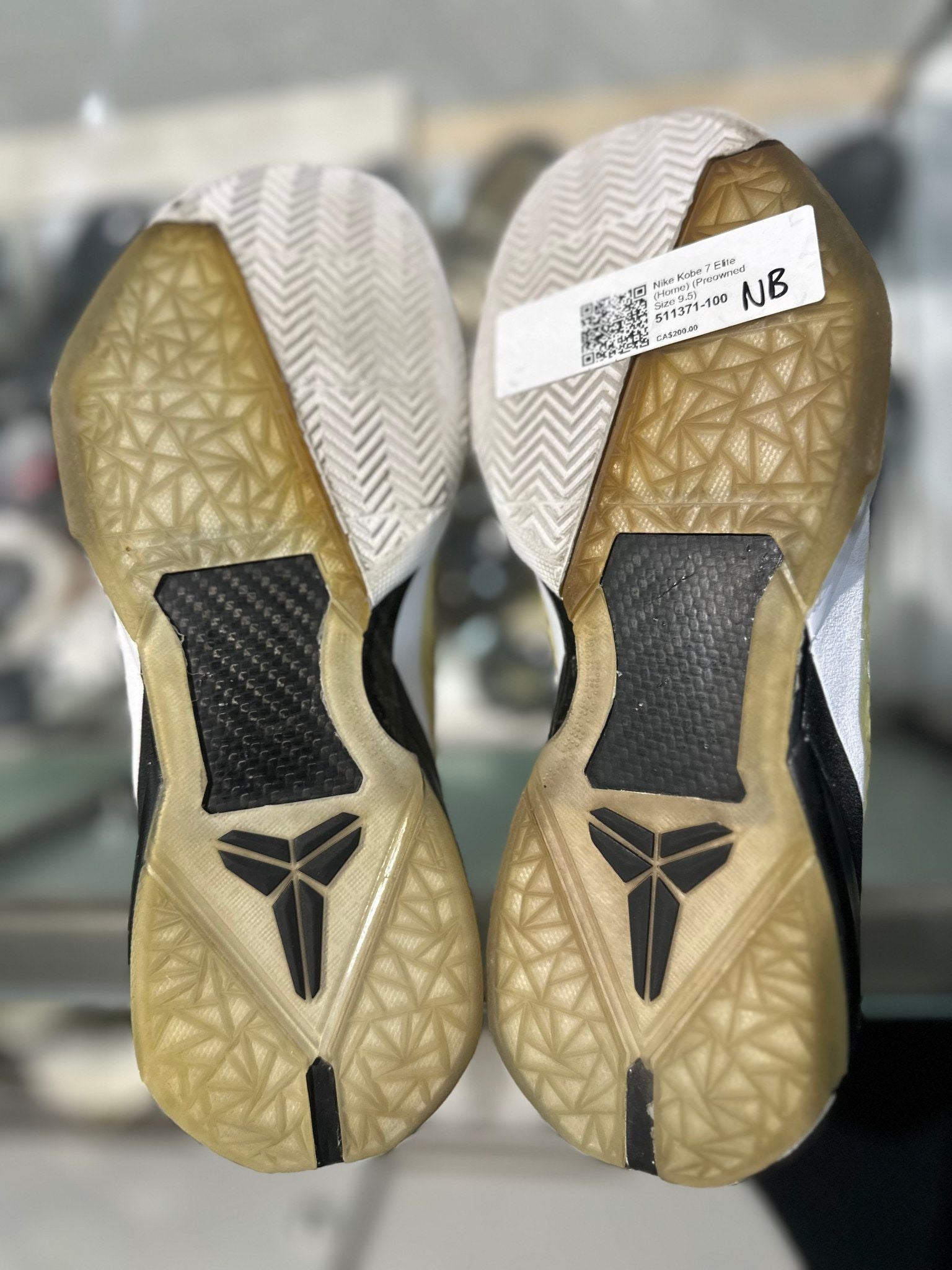 Nike Kobe 7 Elite (Home) - Pre-Owned Size 9.5 (No original box)