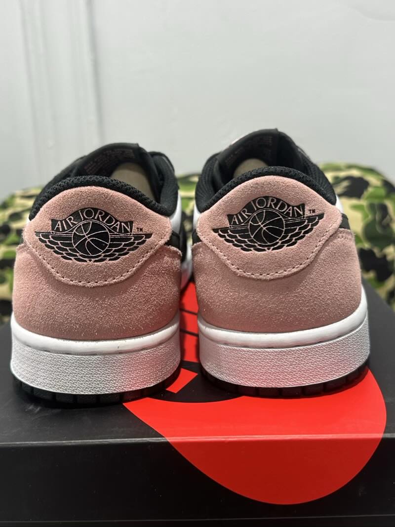 Jordan 1 Low OG Bleached Coral - Lightly Pre-Owned Size 8