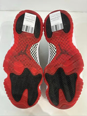 Jordan 11 Retro Playoffs Bred (2019) - Pre-Owned Size 9.5 (No original box)