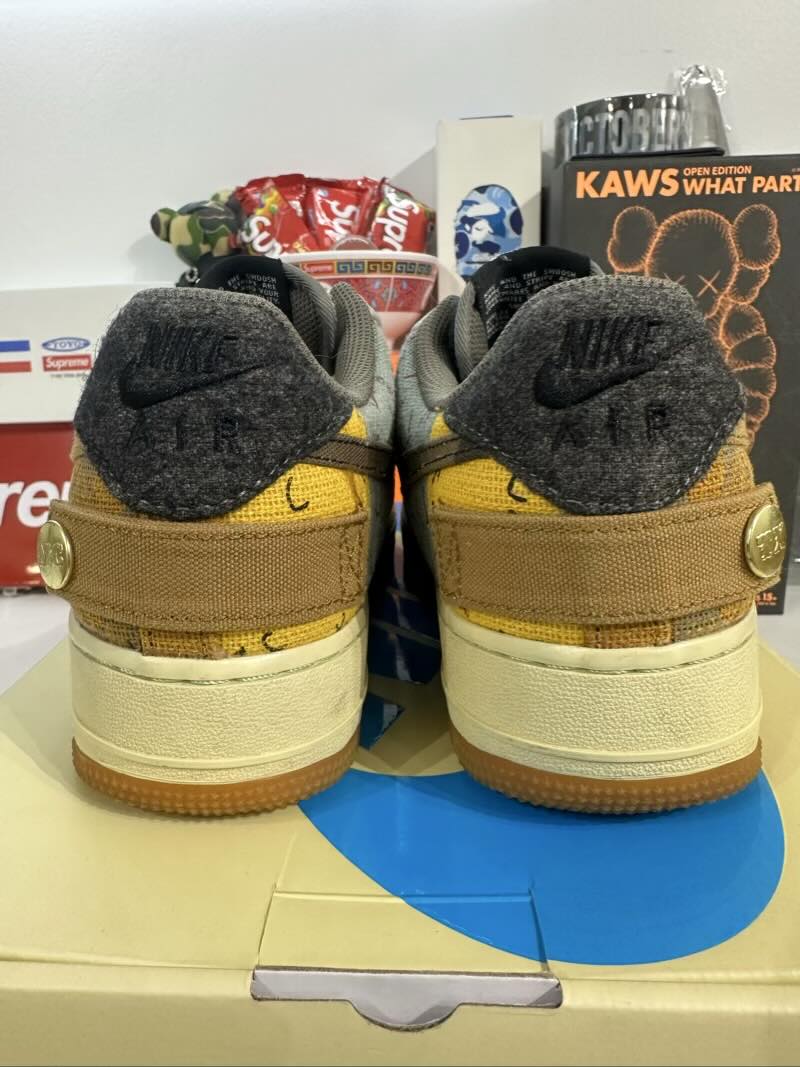 Nike Air Force 1 Low Travis Scott Cactus Jack - Pre-Owned Size 8