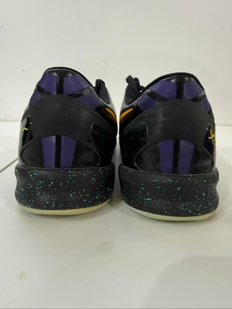 Nike Kobe 8 Easter - Pre-Owned Size 11 (No original box)