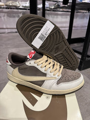 Jordan 1 Retro Low OG SP Travis Scott Reverse Mocha - Pre-Owned Size 8