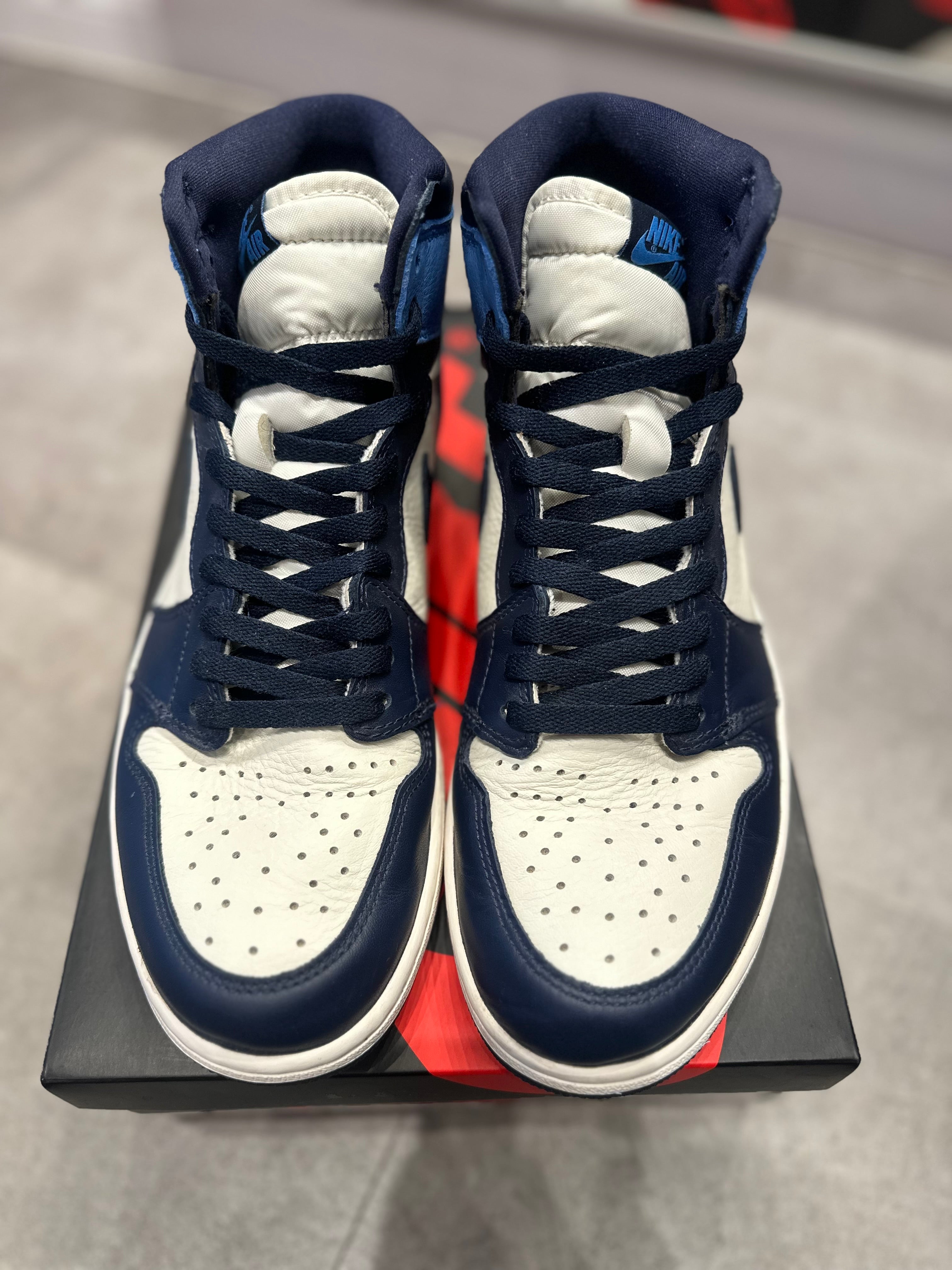 Jordan 1 Retro High Obsidian (Preowned Size 10.5)