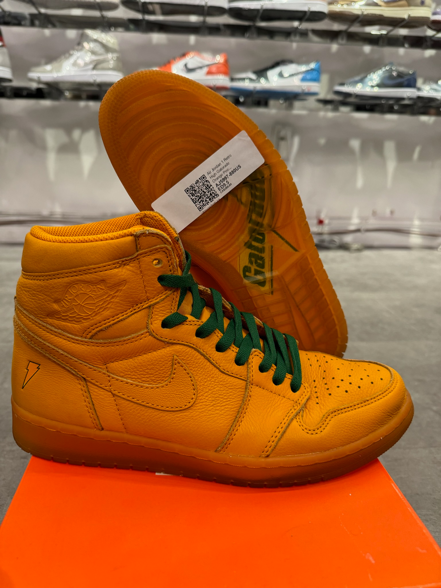 Air Jordan 1 Retro High Gatorade Orange Peel (Preowned Size 9.5)