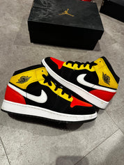 Jordan 1 Mid Black Amarillo Team Orange (GS) (Preowned)