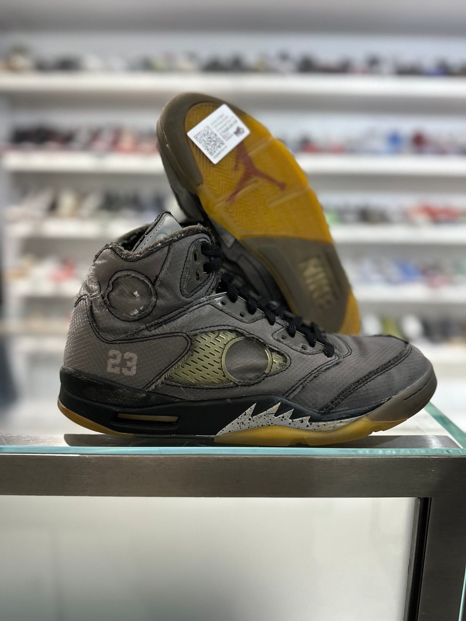 Jordan 5 Retro Off-White Muslin - Pre-Owned Size 11 (No original box)