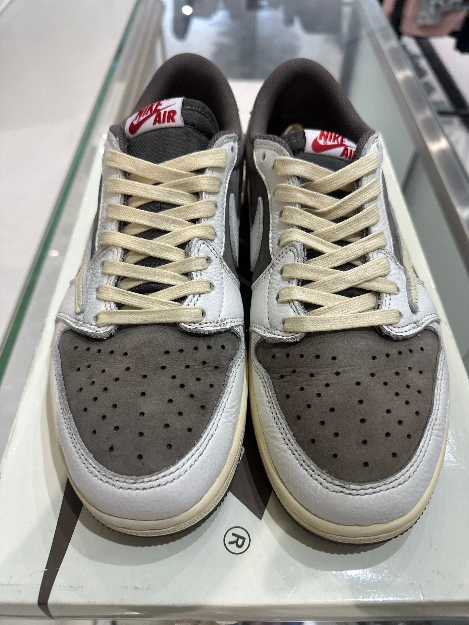 Jordan 1 Retro Low OG SP Travis Scott Reverse Mocha - Pre-Owned Size 8.5