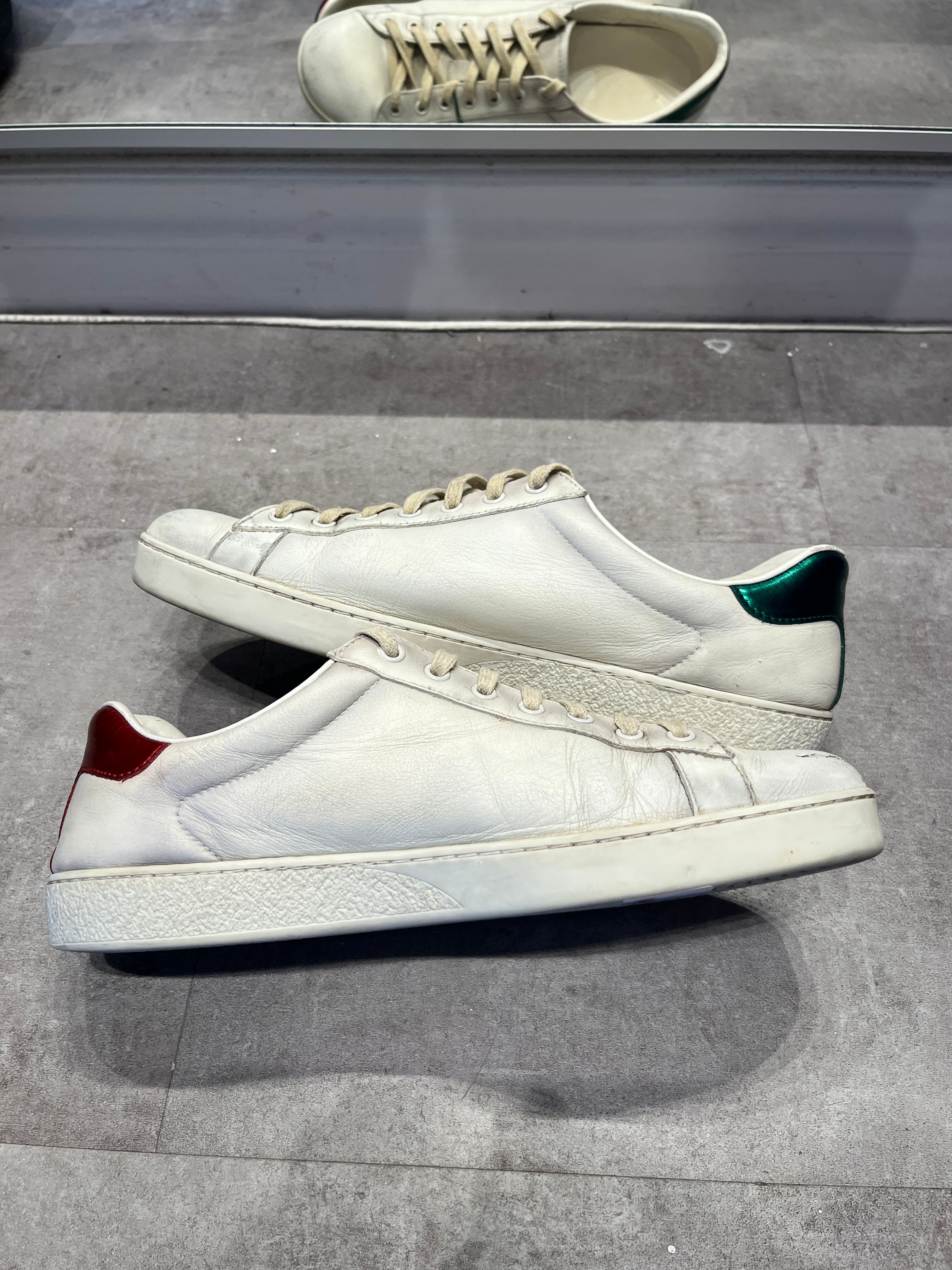 Gucci Ace Blade - Pre-Owned Size 10 (No original box)
