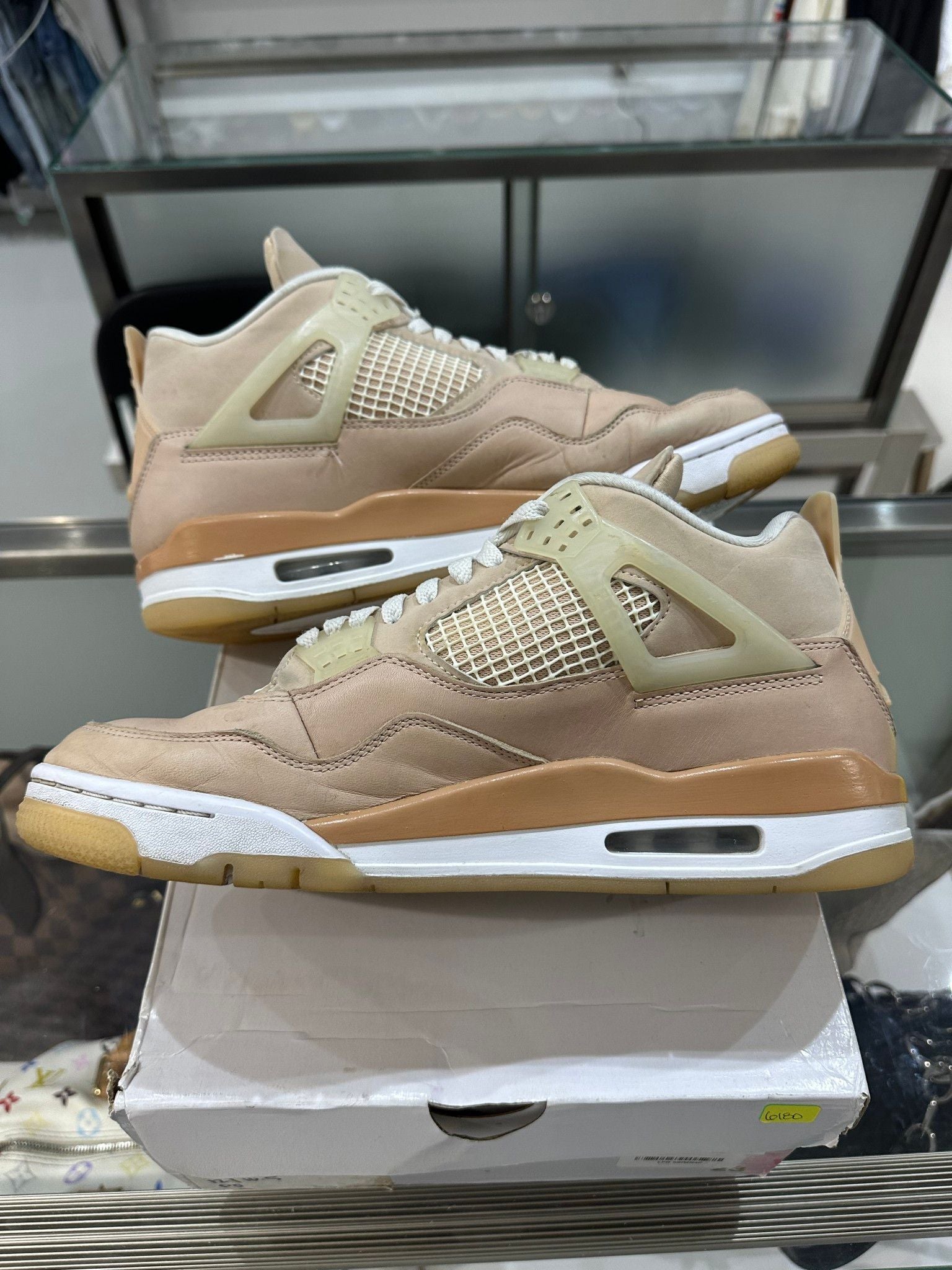 Jordan 4 Retro Shimmer (W) - Pre-Owned