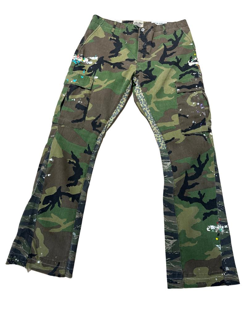 Gallery Dept Camoflage Paint Splatter Flare Cargo Pants - Pre-Owned Size 36