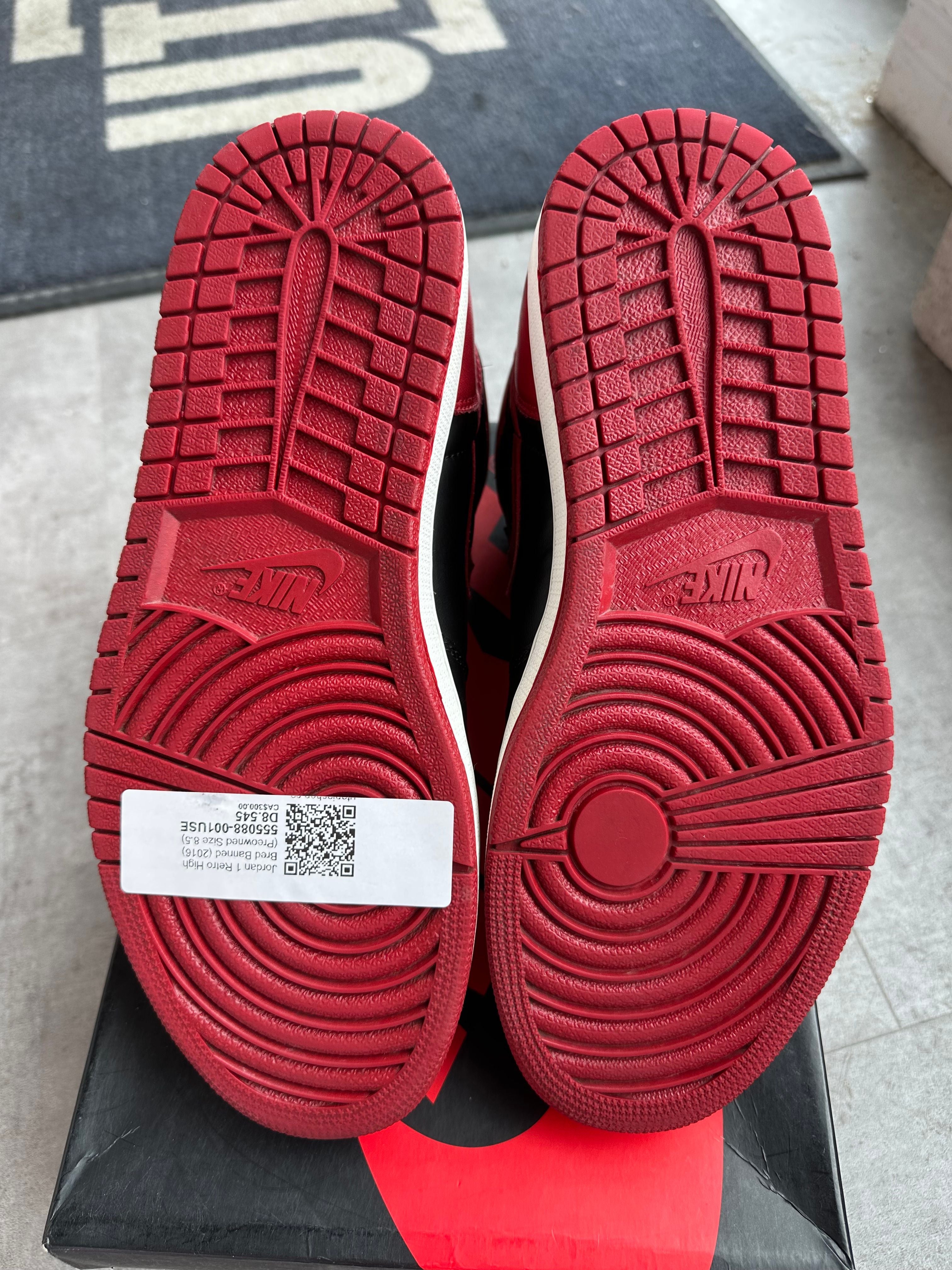 Jordan 1 Retro High Bred Banned (2016) - Pre-Owned Size 8.5