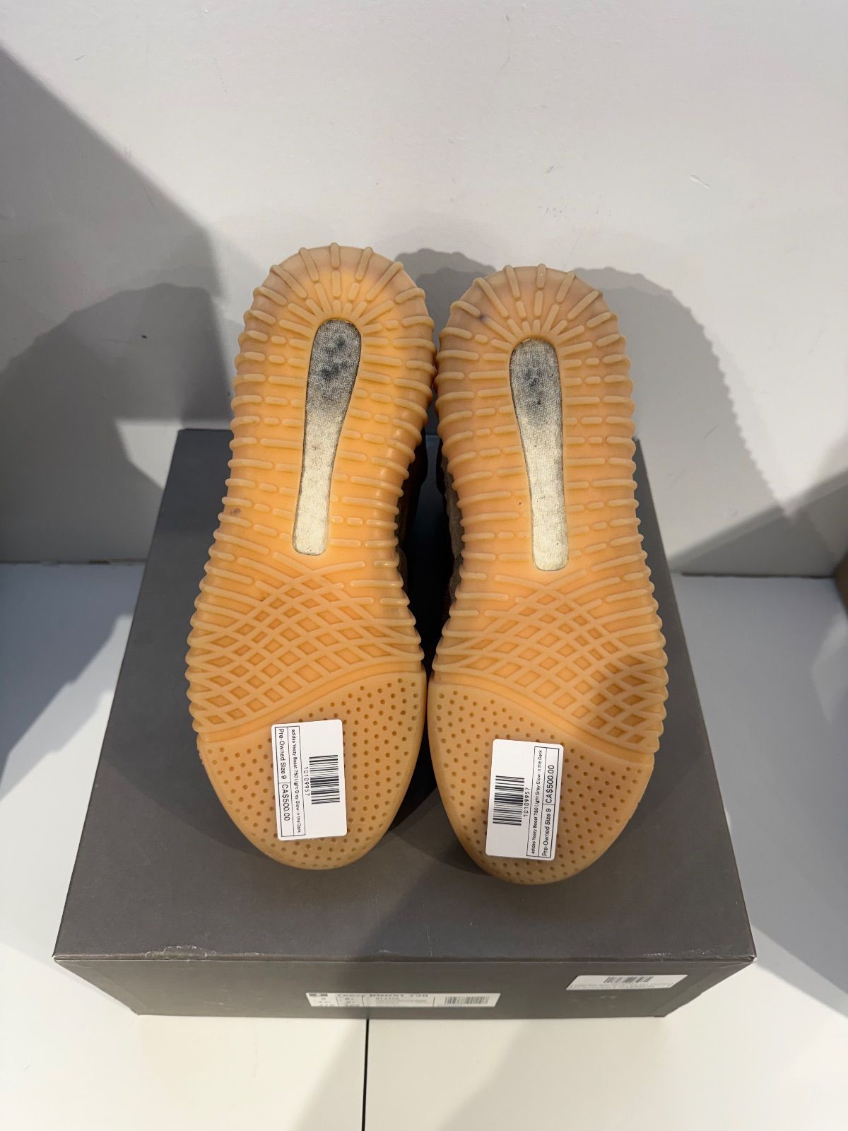 adidas Yeezy Boost 750 Chocolate - Pre-Owned Size 9