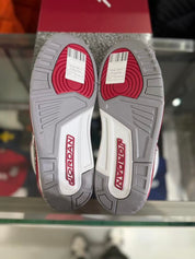 Jordan 3 Retro Cardinal Red - Pre-Owned Size 9