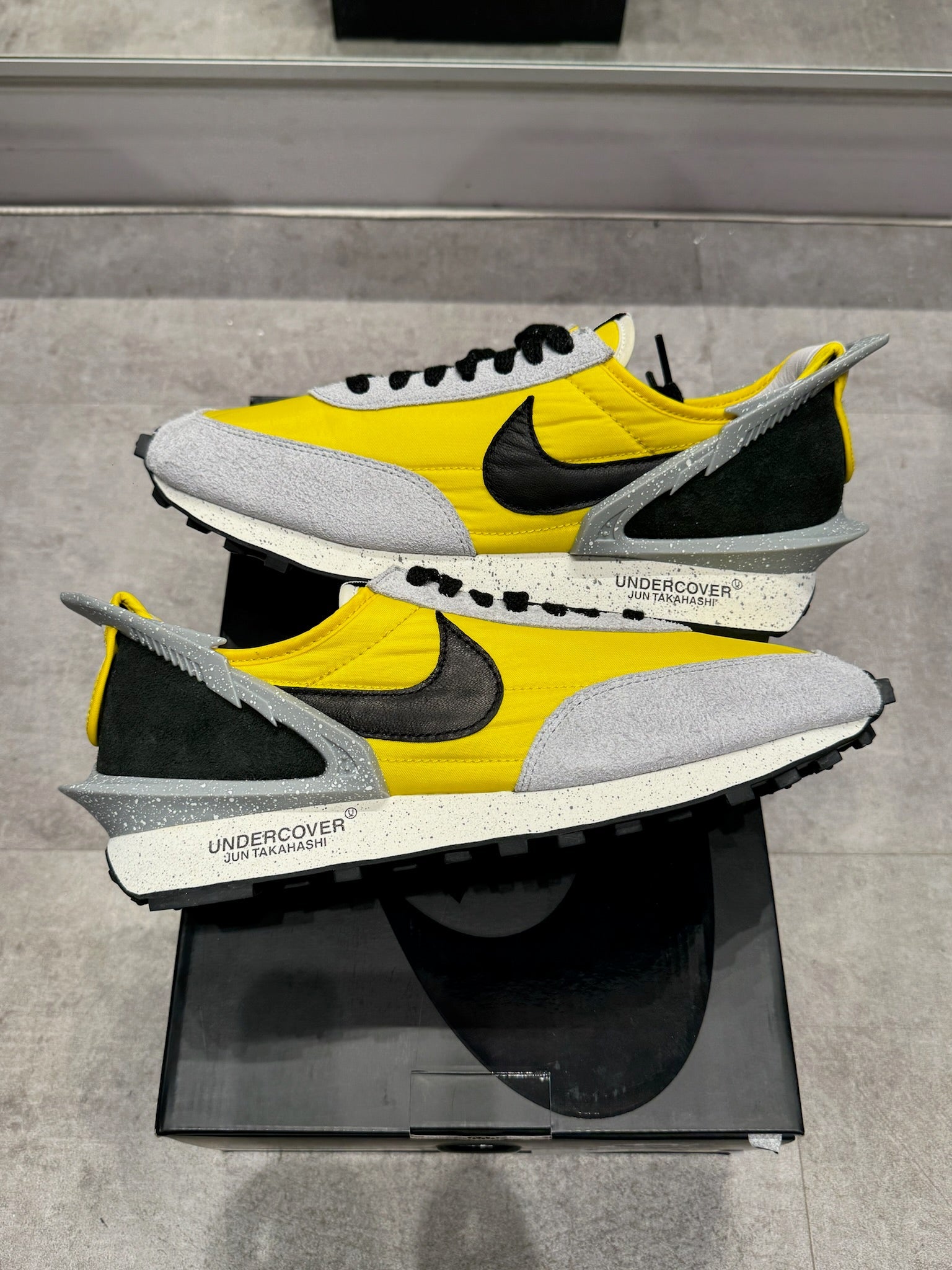 Nike Daybreak Undercover Black Bright Citron - Pre-Owned Size 9.5