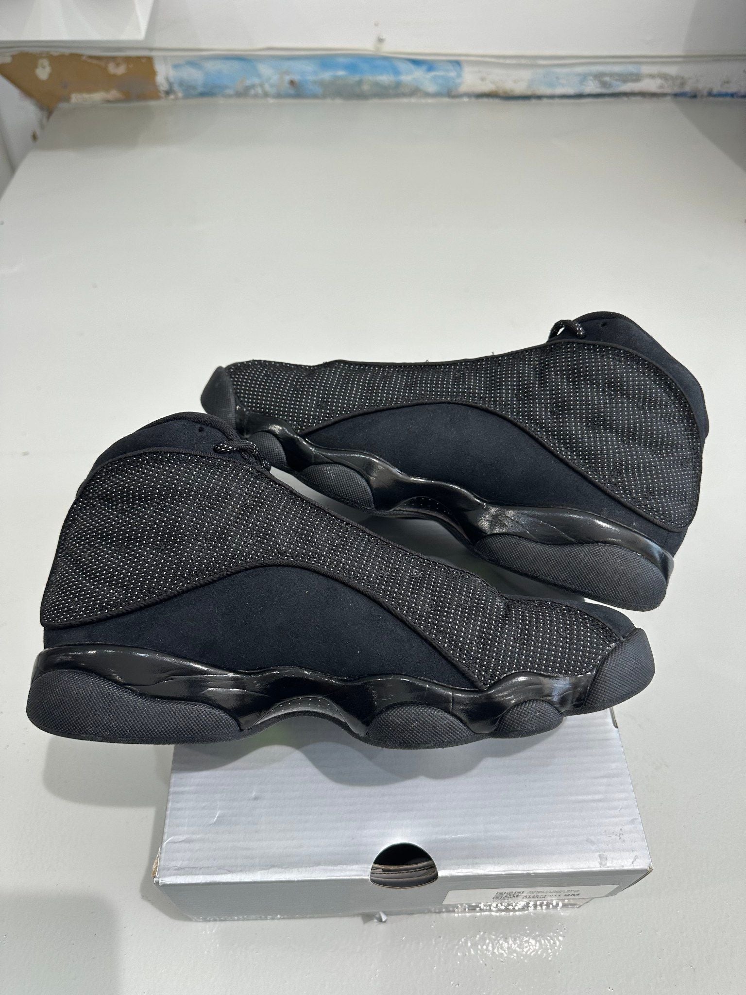 Jordan 13 Retro Black Cat - Pre-Owned Size 9