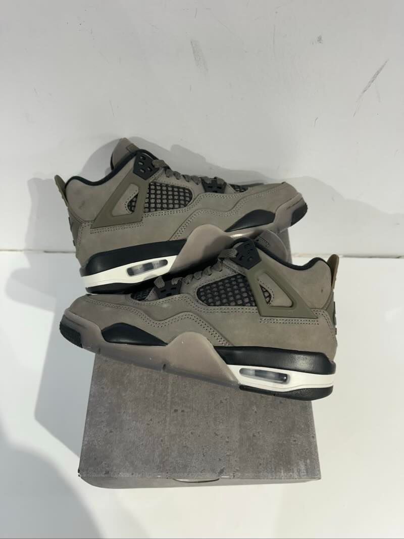 Jordan 4 Retro Cave Stone (GS) - Pre-Owned Size 4Y