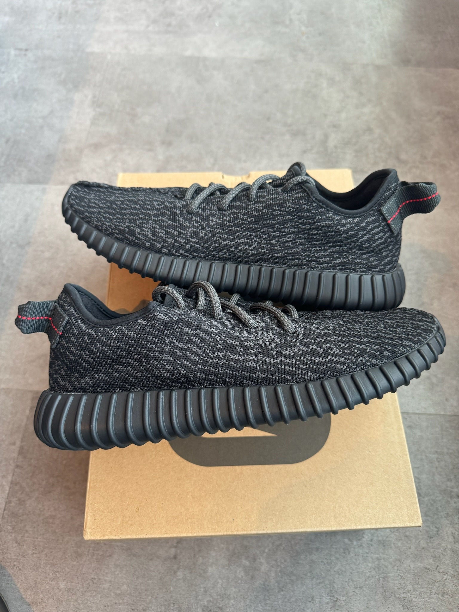 Adidas Yeezy 350 Pirate Black (2023) - Pre-Owned Size 9.5