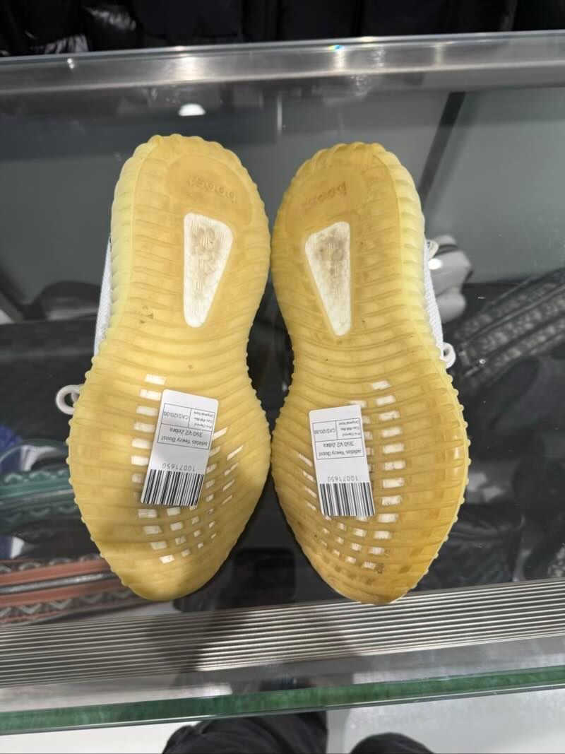 adidas Yeezy Boost 350 V2 Zebra - Pre-Owned Size 4M (No Original Box)